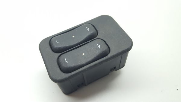 Comando / botão / interruptor vidros frente esquerdo OPEL Corsa C