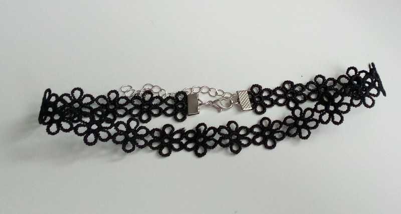 Czarny choker damski kwiat