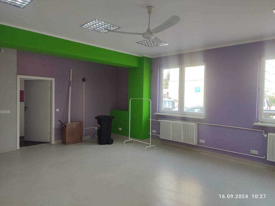 Wynajmę lokal ok 50m2, Super lokalizacja- Łowicz Starzyńskiego 1