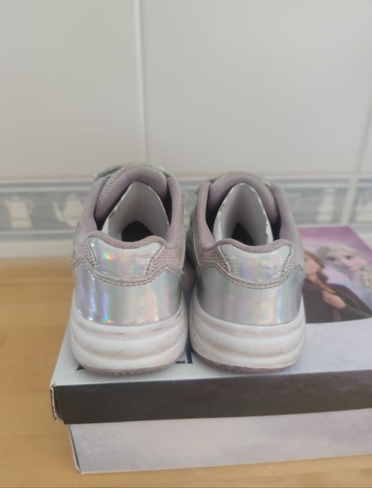 Ténis frozen menina