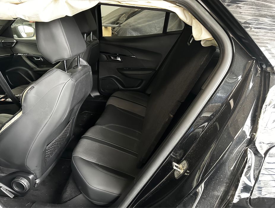 Peugeot 2008 1.2 GT - SALVADO