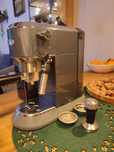 Ekspress kolbowy Delonghi