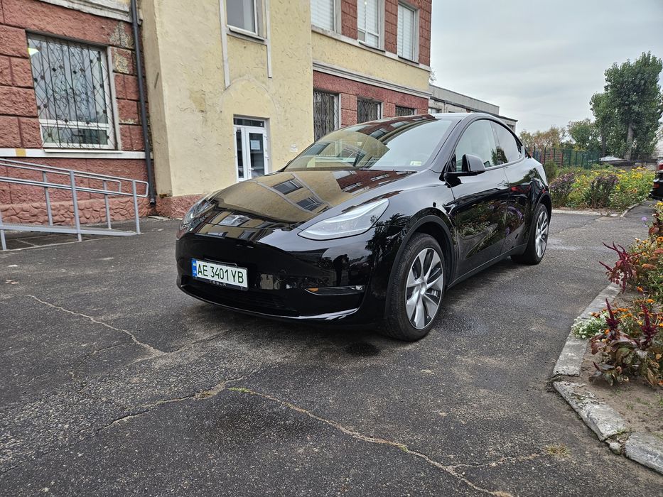 Продам Tesla model Y Dual motor