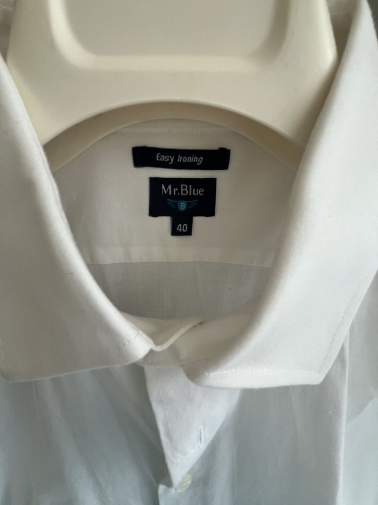 Camisa de fato com punhos duplos