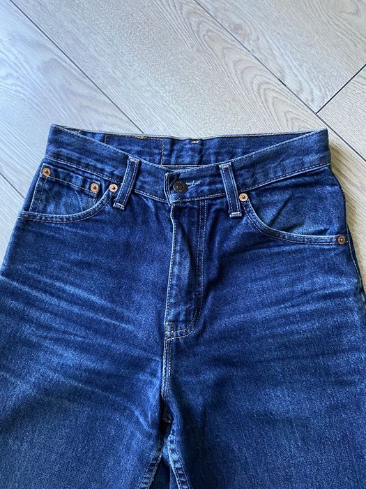 Жіночі джинси Levis (XS)