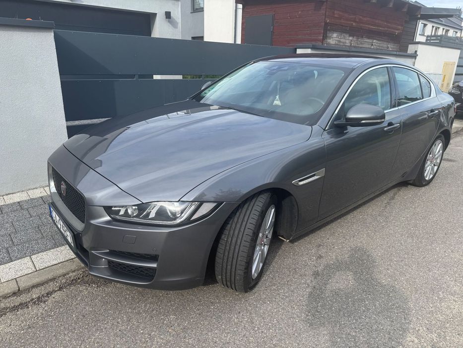 Jaguar XE Jaguar XE, Diesel 180km, drugi właściciel, FAKTURA 23%