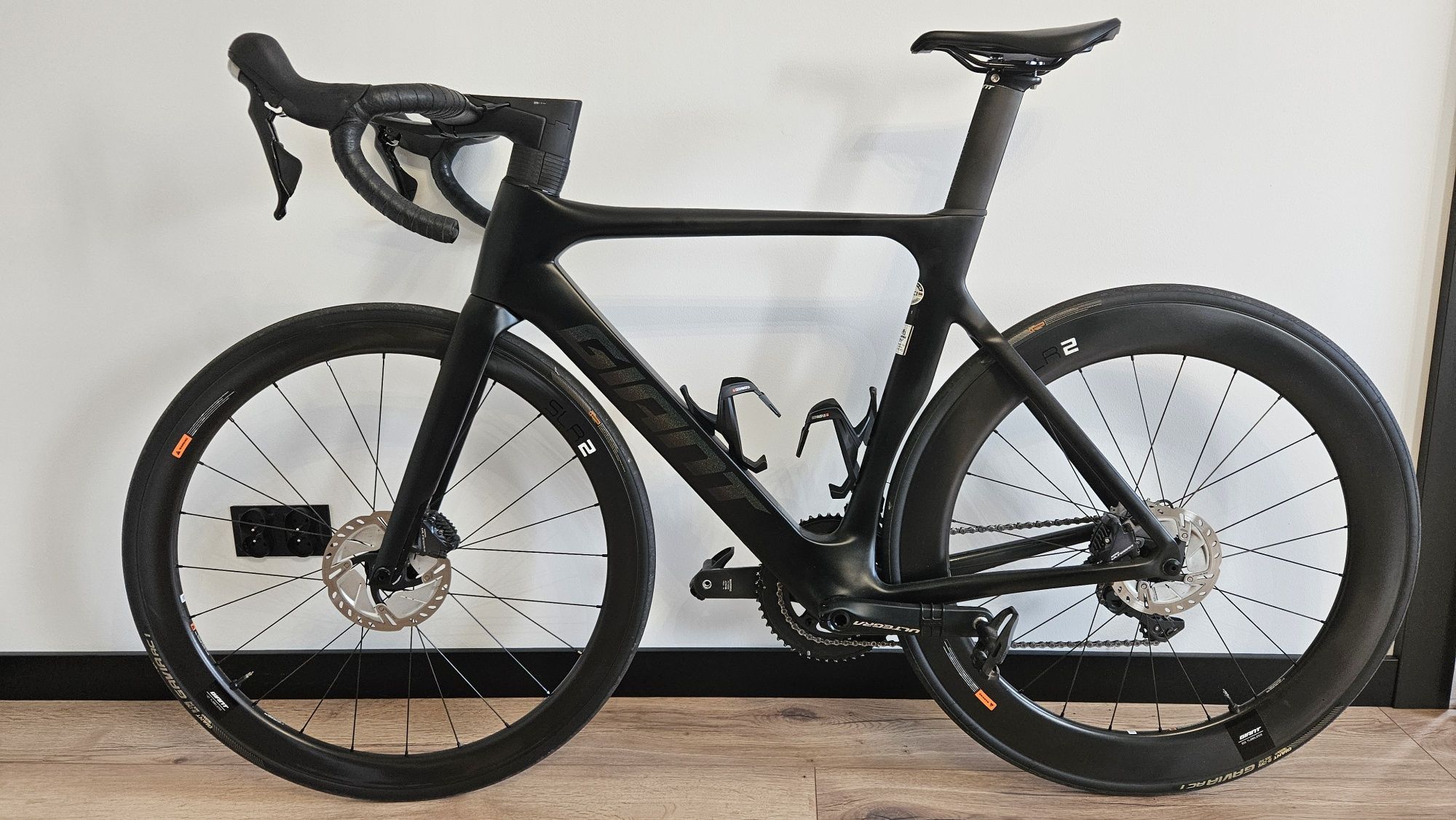 Rower szosowy Giant Propel Advanced 1 Disc 2021