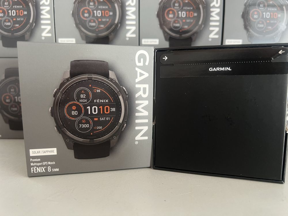 Годинник Garmin Fenix 8 51 mm Solar Sapphire Carbon Gray DLC  Titanium