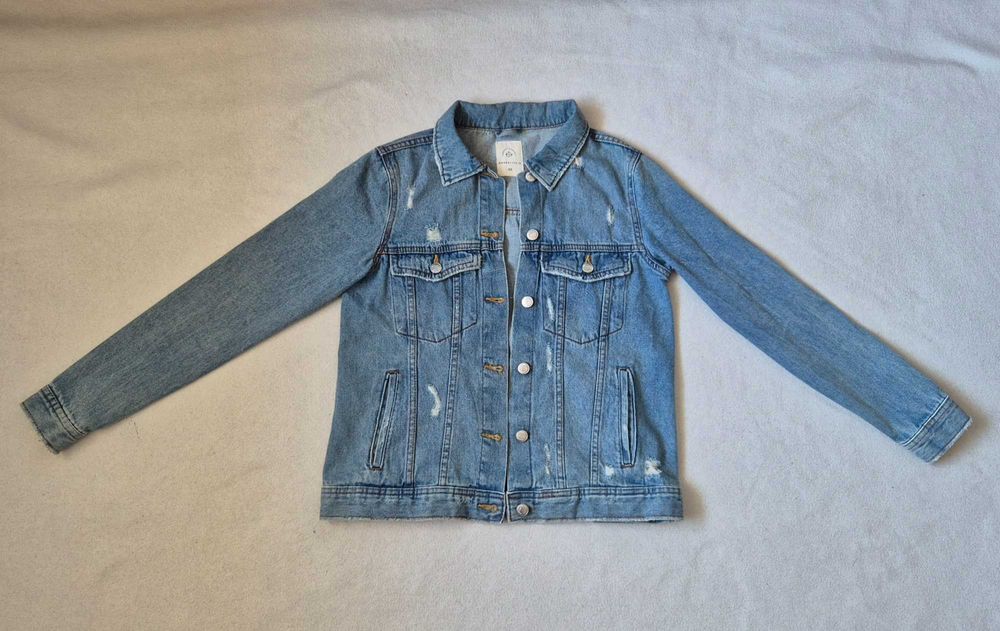 Kurtka dżinsowa damska XS z przetarciami