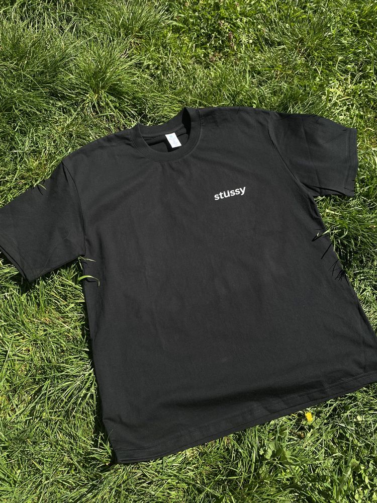 Футболка stussy.