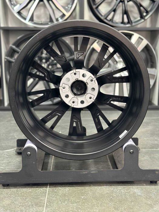 Оригінальні диски R18 для BMW 3 Series OEM 6885305