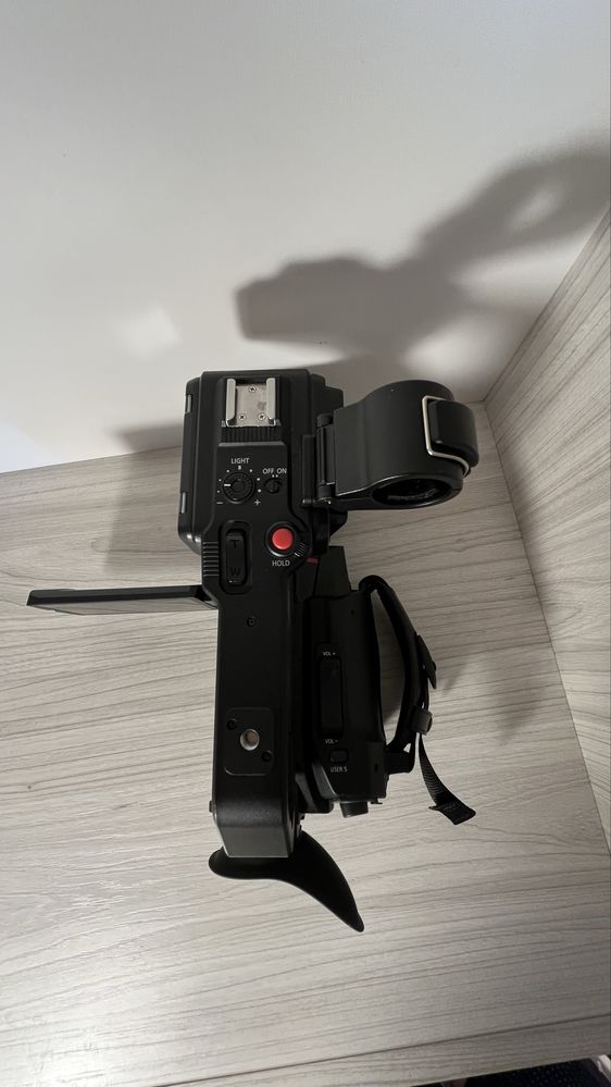 Kamera Panasonic hcx2000