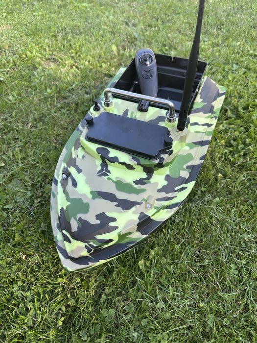 Łódź zanętowa flytec v050