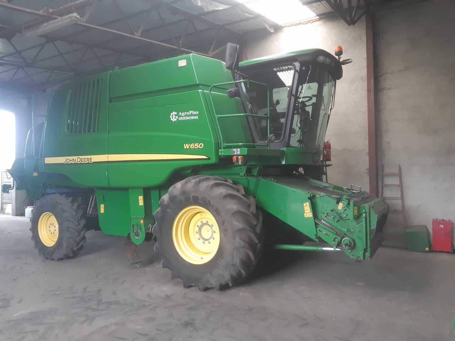 kombajn john deere W650