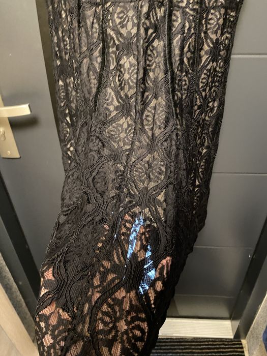 piękna koronkowa sukienka rozmiar 44