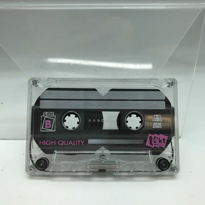 kaseta enya - shepherd moons (912)