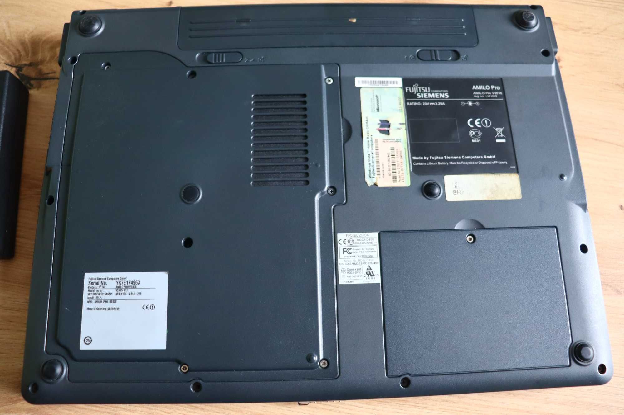 Laptop Fujitsu Siemens Amilo Pro V3515 + zasilacz