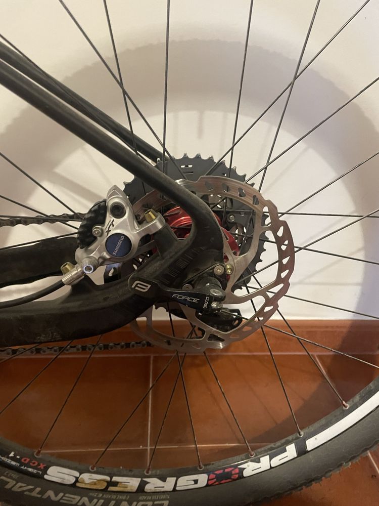 Biciclete e carbono snhimano xt roda 29
