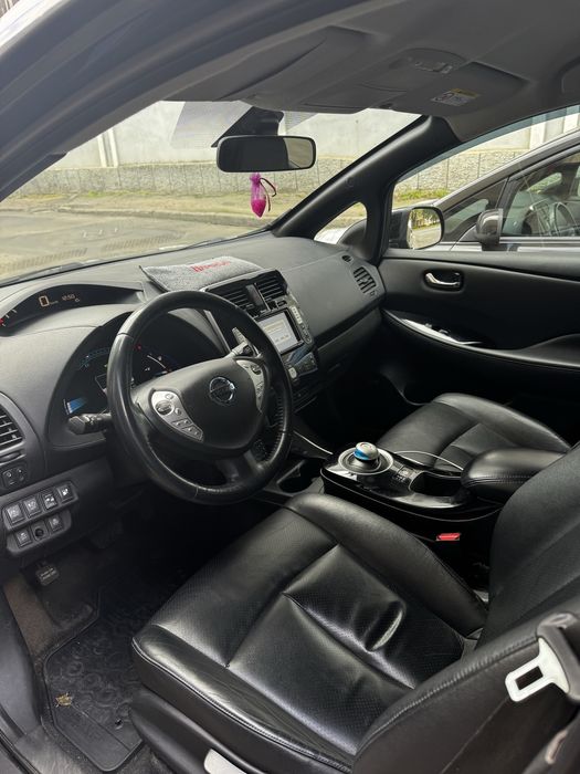 Аренда прокат Nissan Leaf ниссан лиф