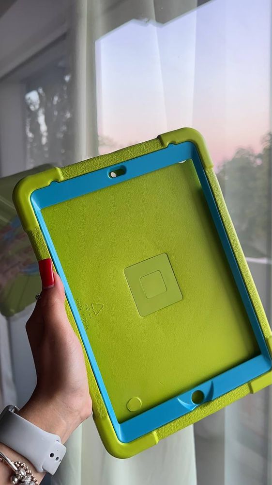Etui na iPad 10.2 2019/2020/2021