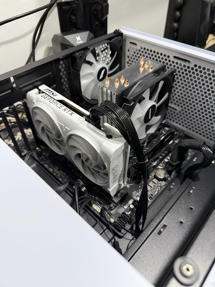 Компьютер Ігровий Ультра Білий Ryzen 7 +32гб ddr+m2 1 тб + RTX 5060