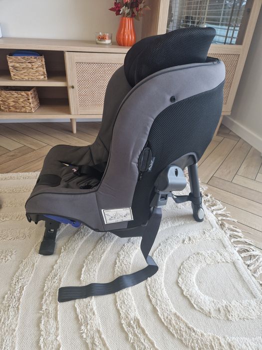 Fotelik samochodowy axkid minikid tyłem 0-25