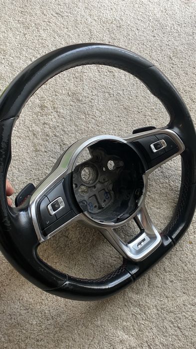 Volante VW Golf 7 R com patilhas DSG