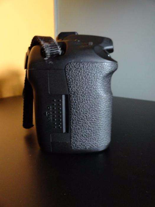 Canon 40D + acessorios, vendo separadamente
