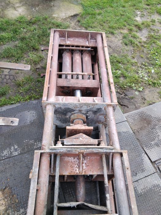 Silownik hydrauliczny 120 ton