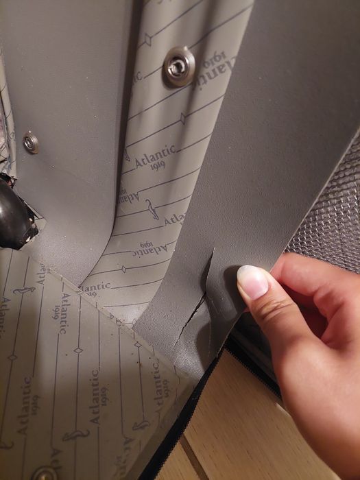 Велика валіза у гарному стані