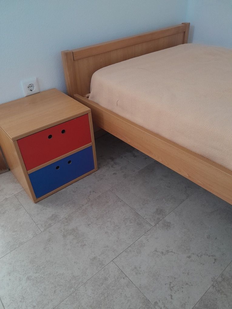 Cama madeira maciça solteiro