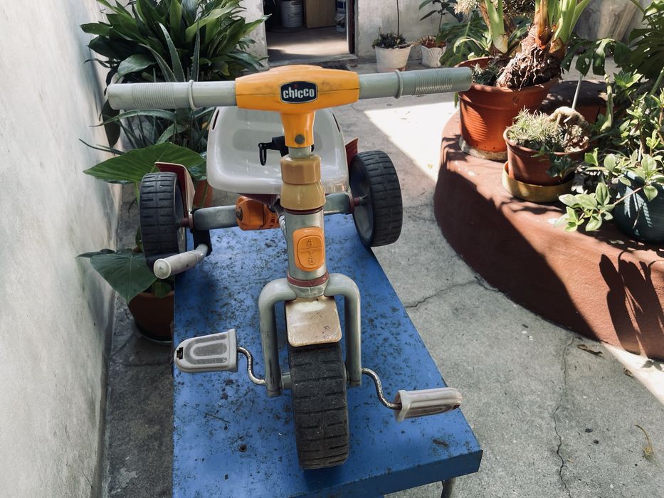 Triciclo Infantil Chicco ZTS - Usado