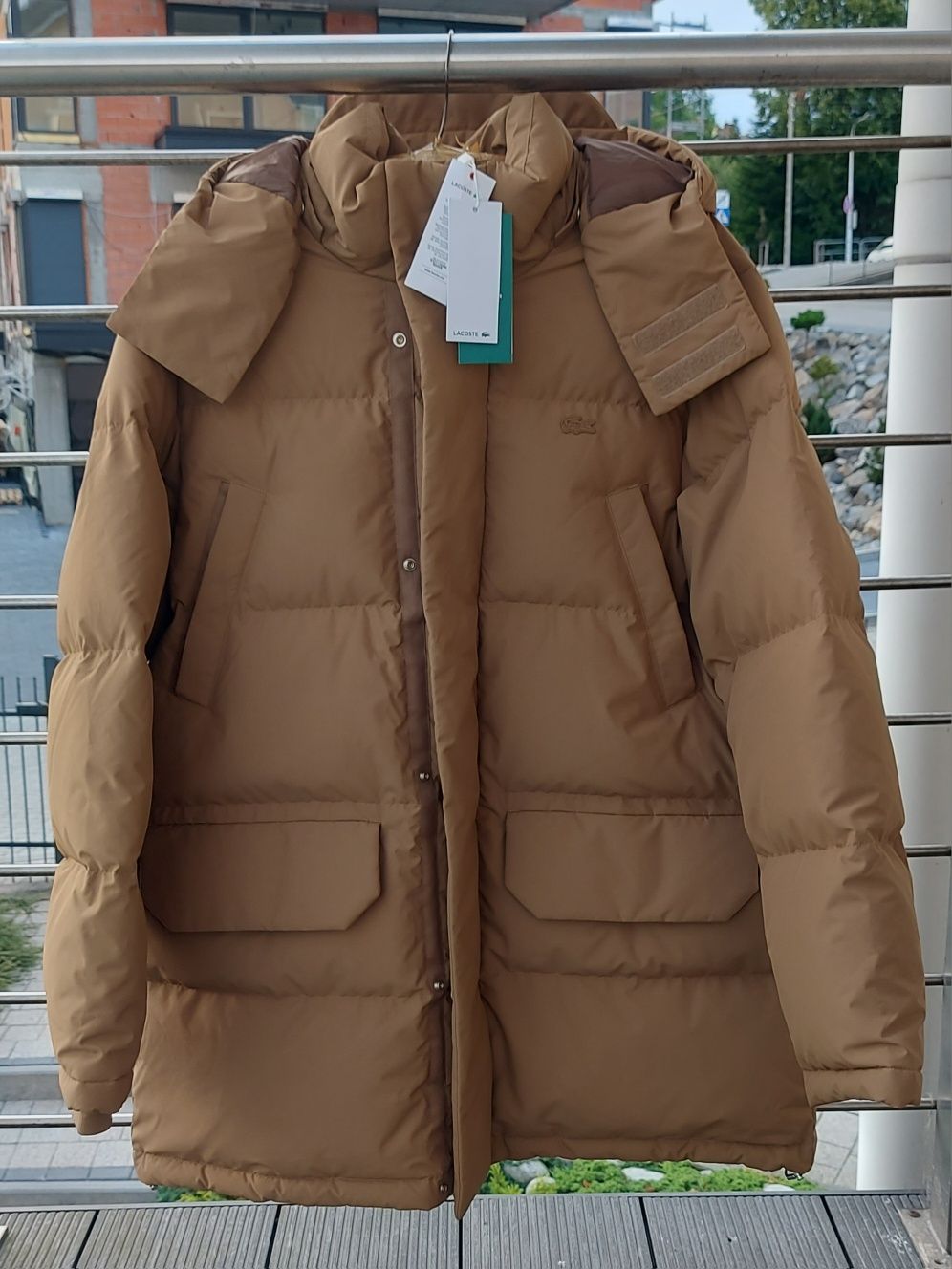 Kurtka zimowa marki Lacoste, parka. Puch naturalny.