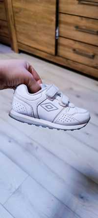 Buty Sneakersy Białe Umbro Follow INF lll rozmiar 25