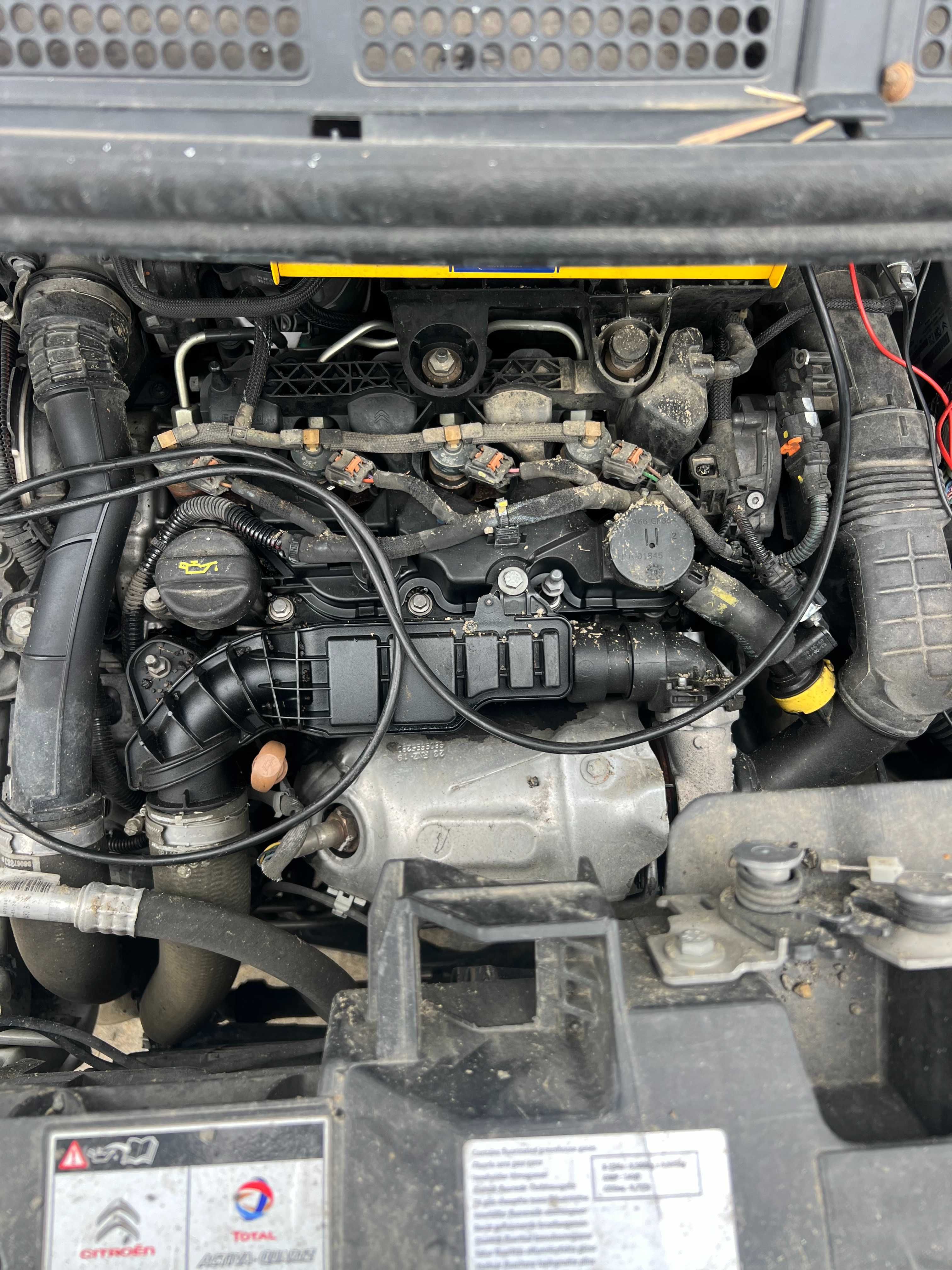 Motor Citroen Berlingo Peugeot Partner Opel Vivaro 1.5 HDI YH01 YHR