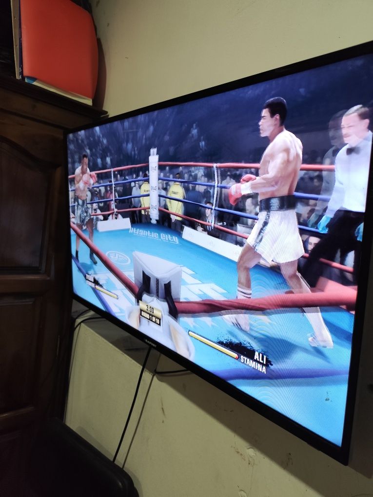 Consola PS3 500GB zipada com vários jogos/aceito troca de telemóvel