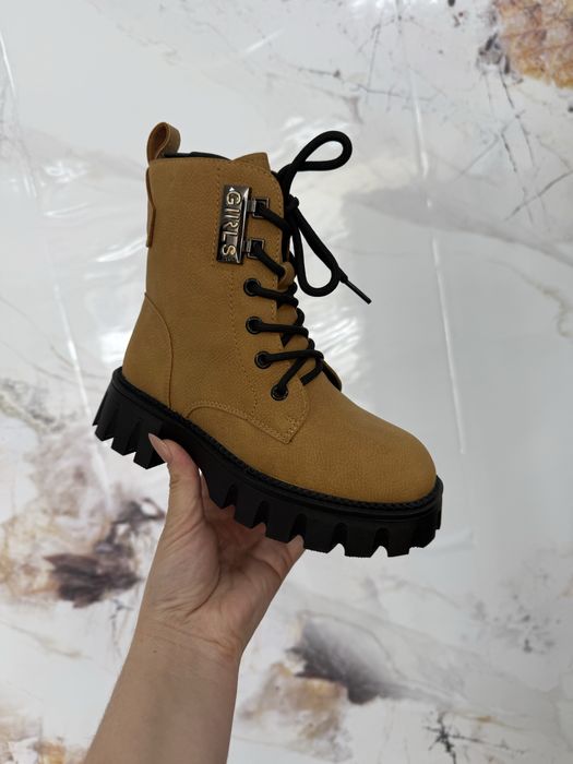 Взуття підліток розпродаж