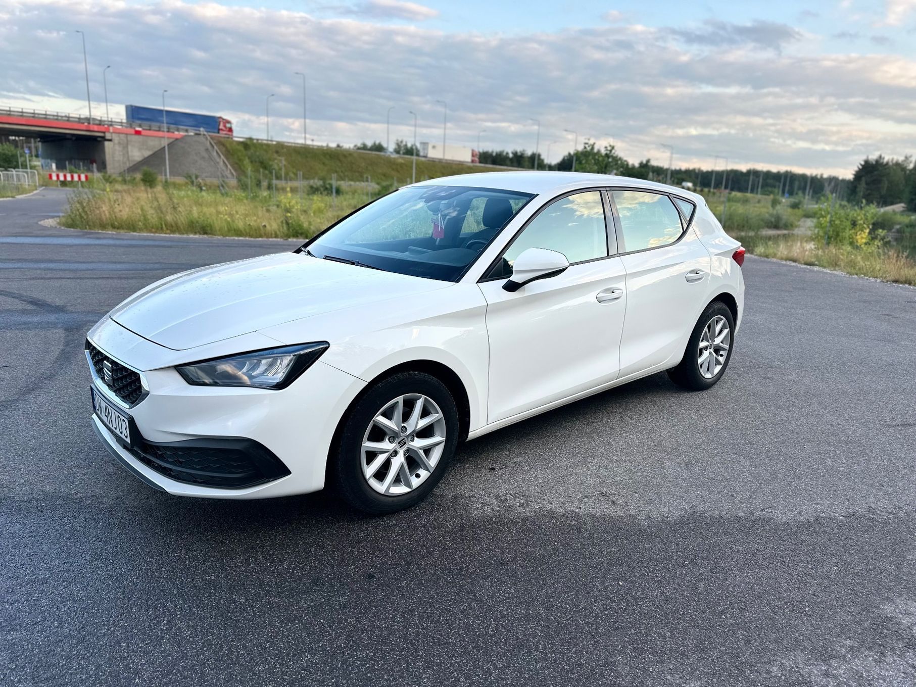 Seat Leon Seat Leon IV • 1.5 TSI • 130 KM • 2021 • Salon PL