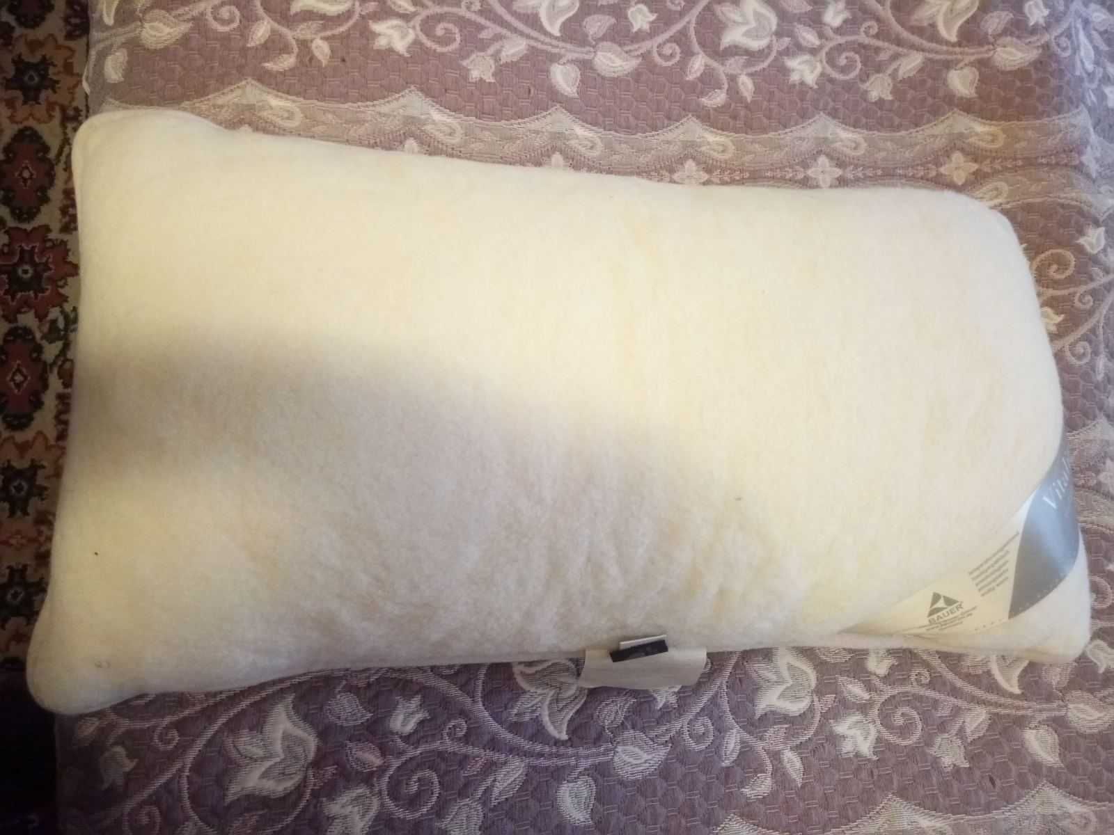 Две подушки из шерсти ламы фирмы Бауэр