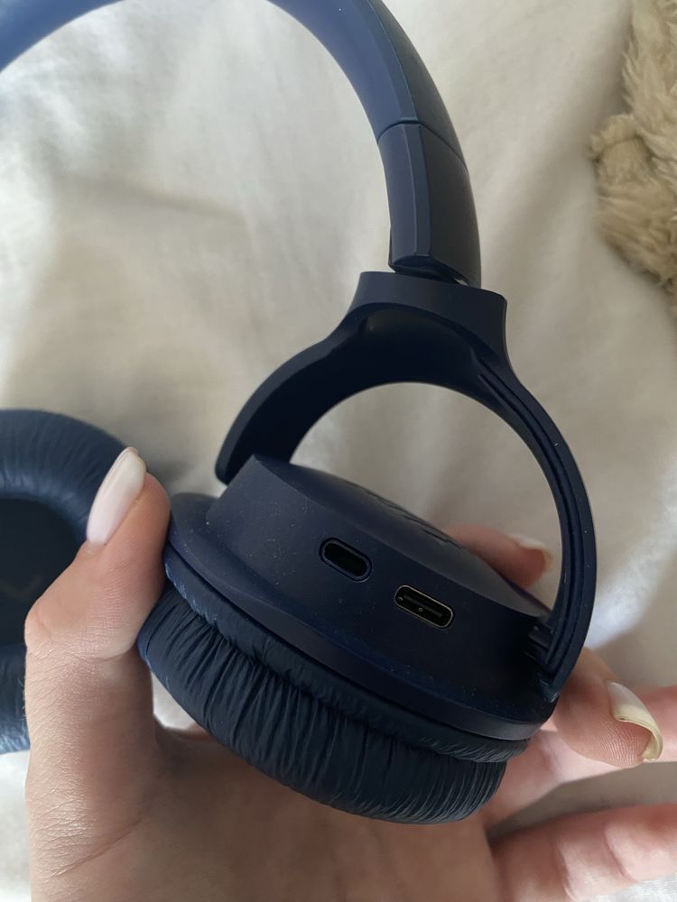 Блютуз навушники jbl.