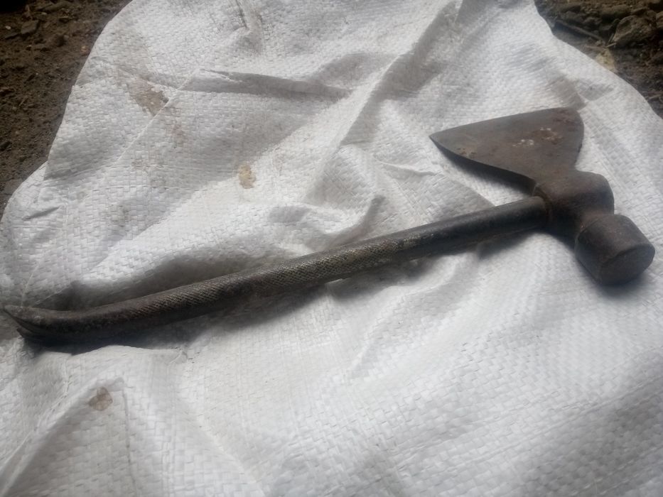 Топорик тех времен