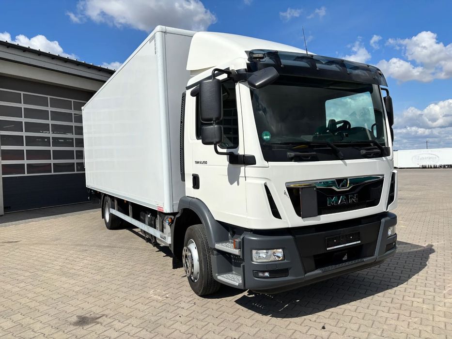 MAN TGM 12.250  kontener , winda , koła 19,5 , (nie TGL) 2019 rok z Niemiec, izoterma,  MAN TGM 12.250 (nie TGL) kontener , winda , koła 19,5