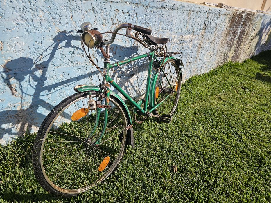 Bicicleta pasteleira antiga
