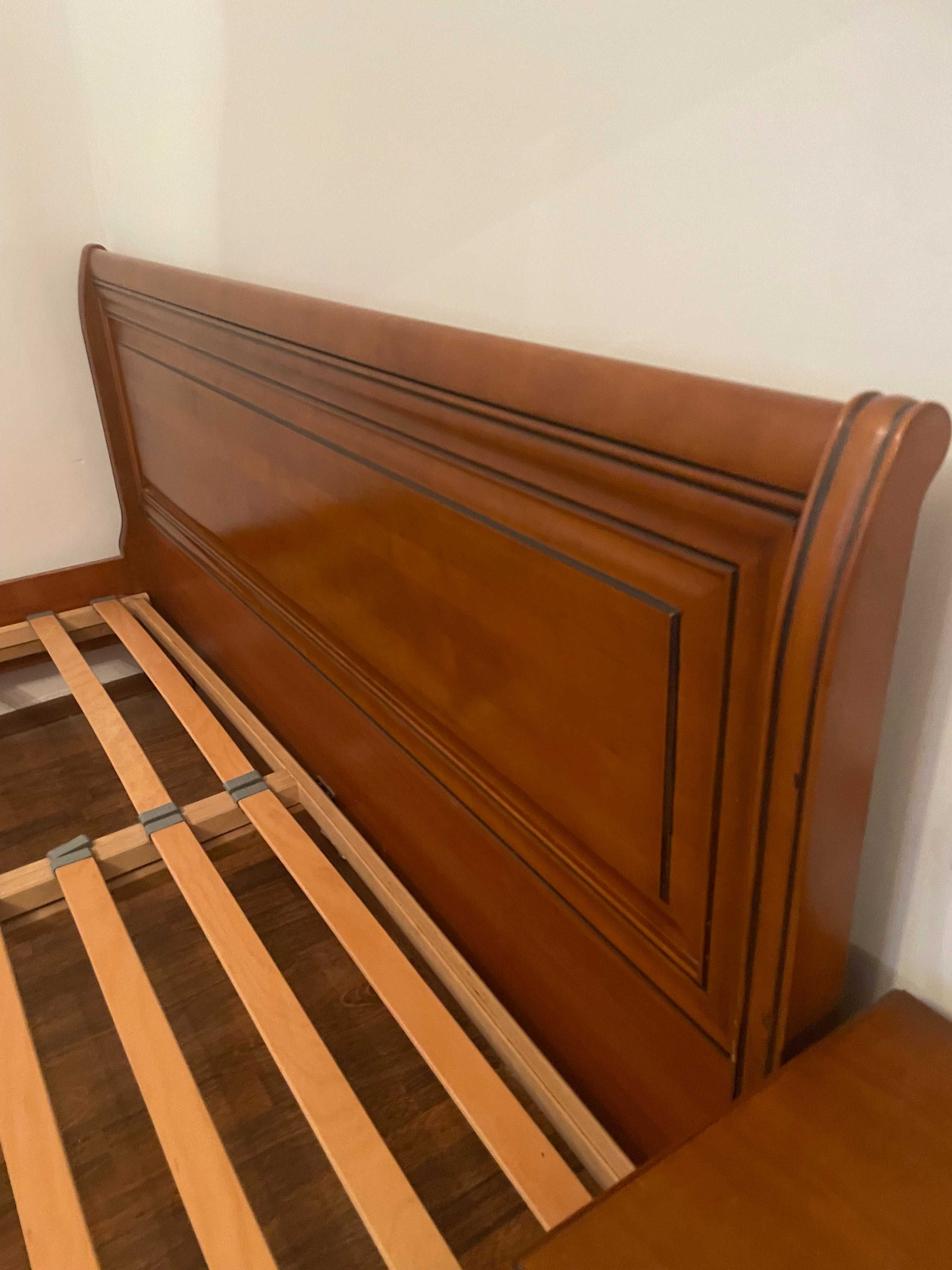 Łóżko z drewna litego z ramą pod materac 180x200 cm