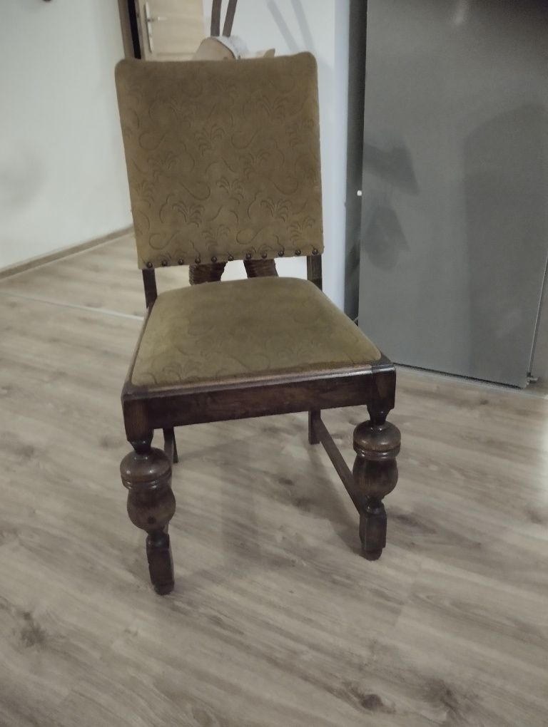 Krzesła holenderskie solidne w dobrym stanie