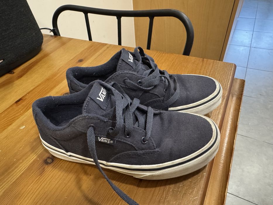 Vans criança tamanho 33 azul usados 1 vez