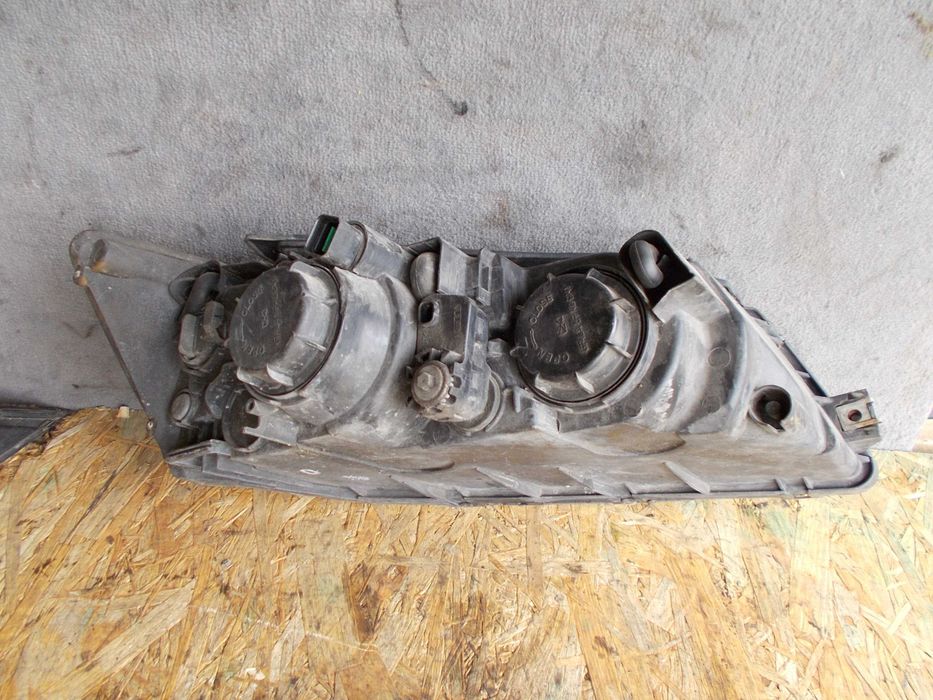 hyundai SONATA 2.0 crdi 06r lampa lewa przód reflektor