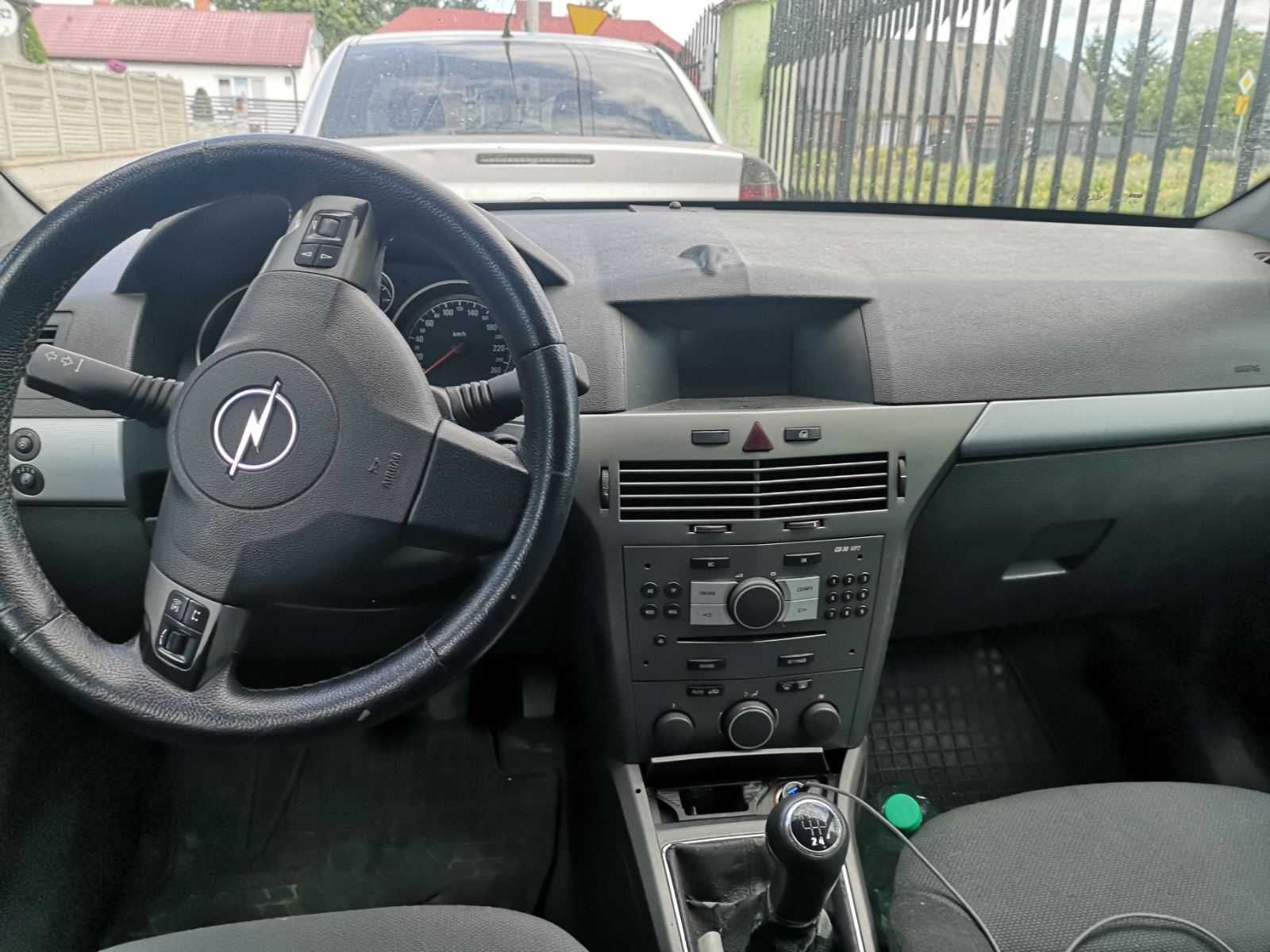 Sprzedam Opel Astra H 2006 1,6 benzyna+gaz