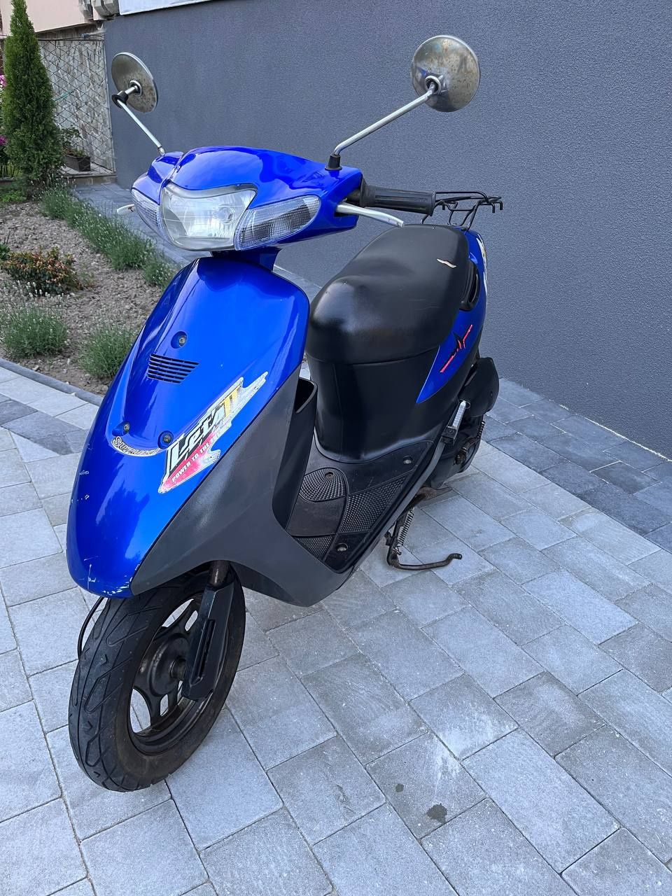 Скутер Suzuki lets 2 new