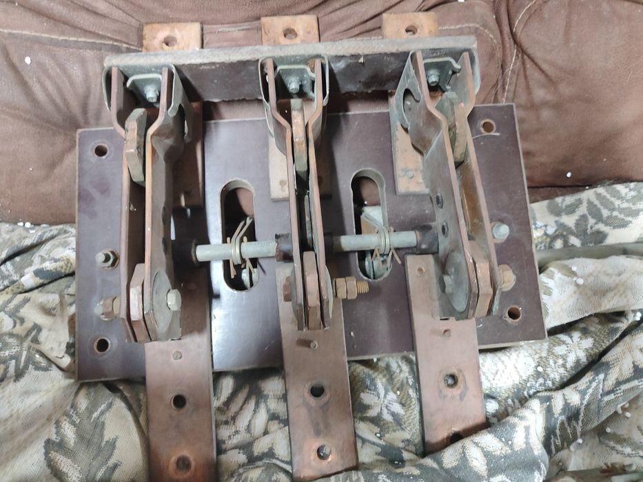 Продам рубільник